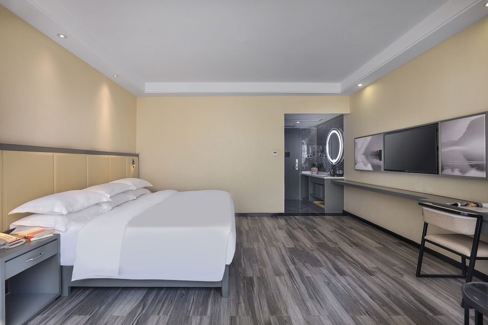 wing hotel guilin central square