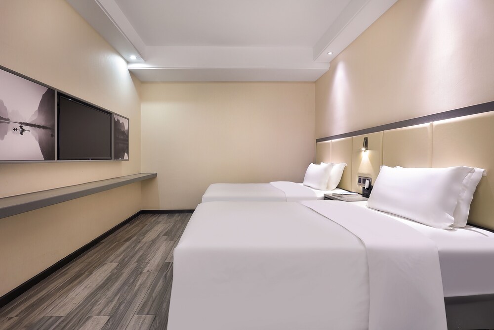 wing hotel guilin central square