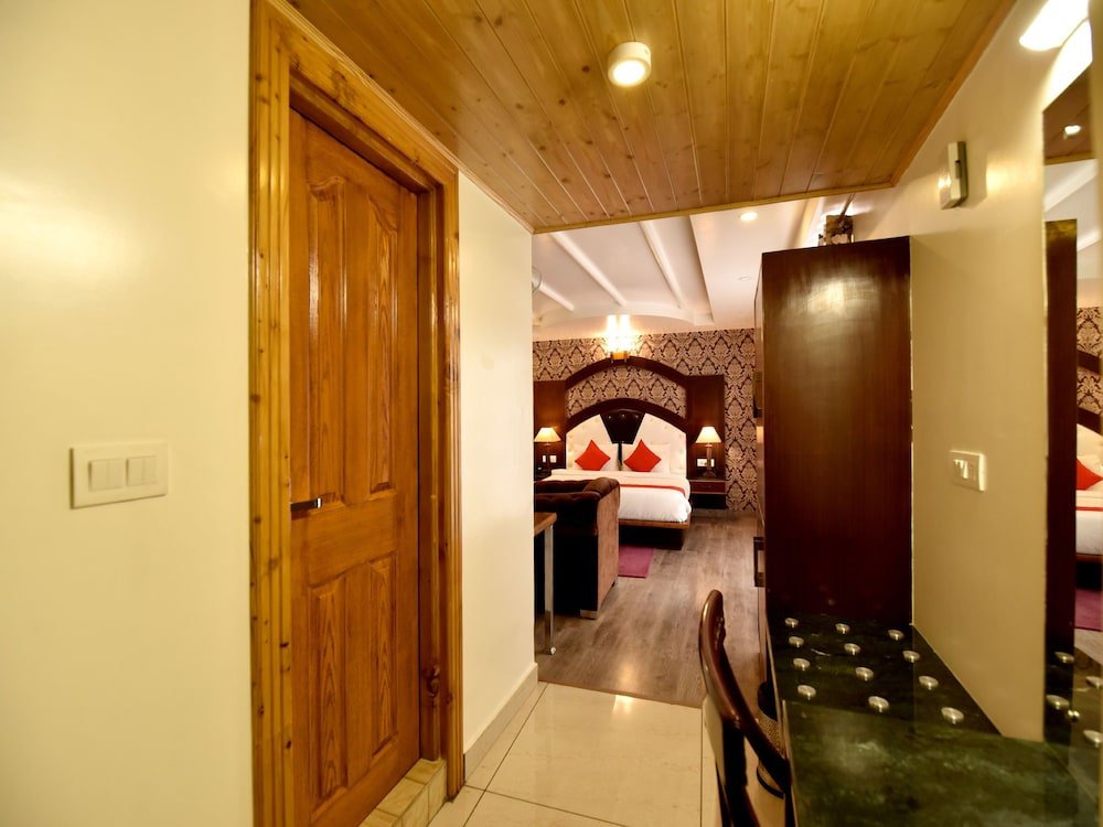 Manali Grand,Manali>>Kullu,3 star