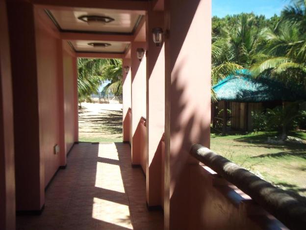 natsuca beach resort