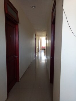 reddoorz raya ngagel 2