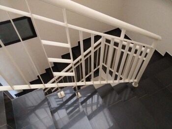 reddoorz raya ngagel 2