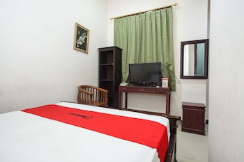 reddoorz raya ngagel 2