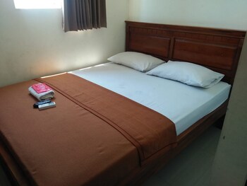 reddoorz raya ngagel 2