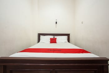 reddoorz raya ngagel 2