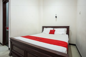 reddoorz raya ngagel 2