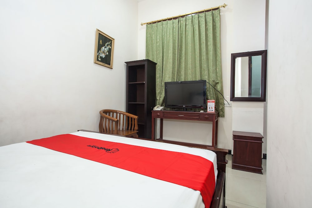 reddoorz raya ngagel 2