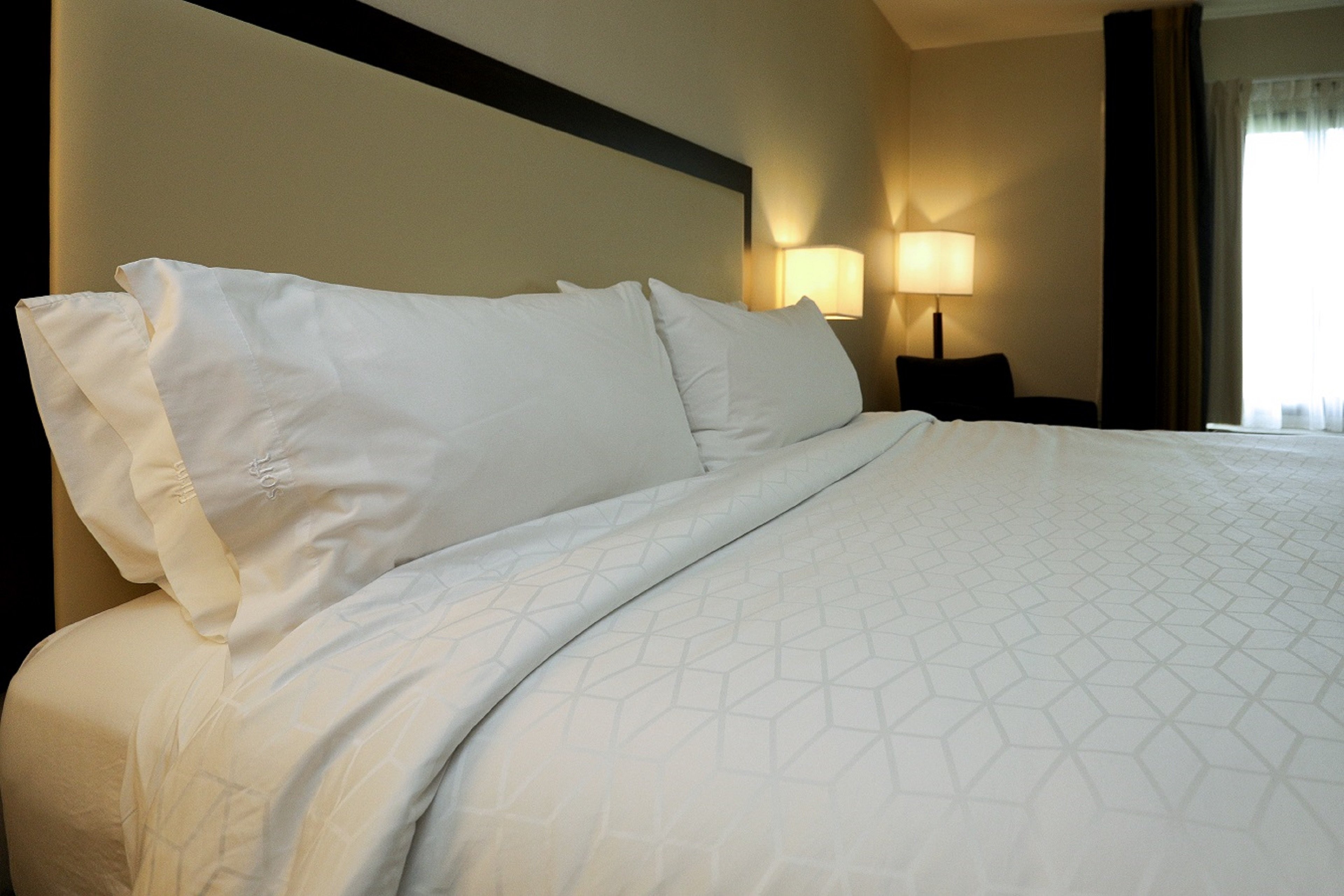 holiday inn express and suites batavia darien lake