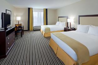 holiday inn express and suites batavia darien lake