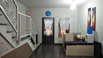 reddoorz near medan railway station