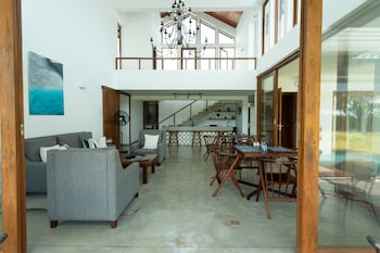 Ceu Ceylon,Hungama>>Hambantota,5 star