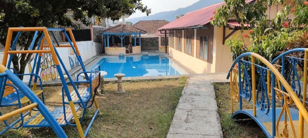 villa tunas alam mutiara