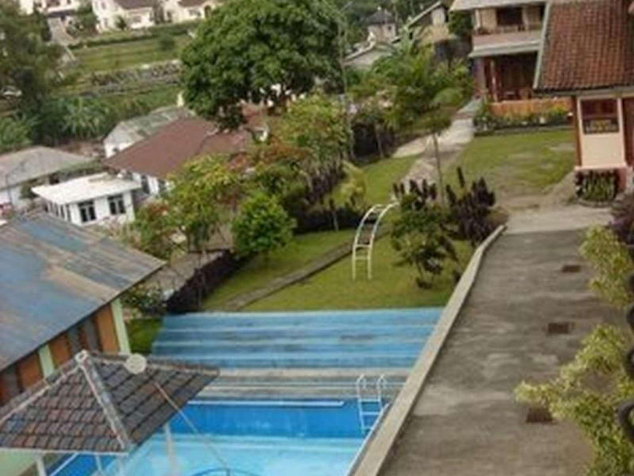 villa tunas alam mutiara