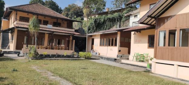 villa tunas alam mutiara