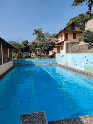 villa tunas alam mutiara