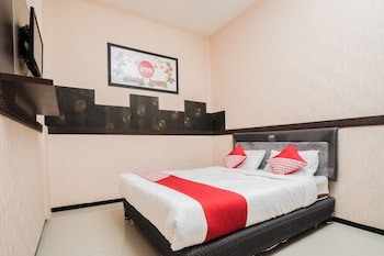 reddoorz plus near museum angkut batu 4