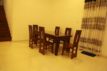 Mamas Palace Hiriketiya,Near Dickwella Beach,2 star