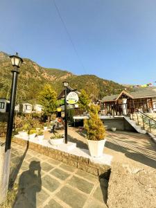 utopia dharamkot mcleodganj