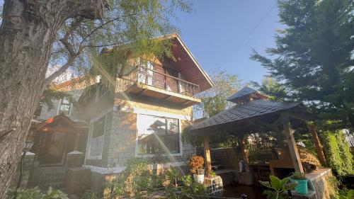 utopia dharamkot mcleodganj
