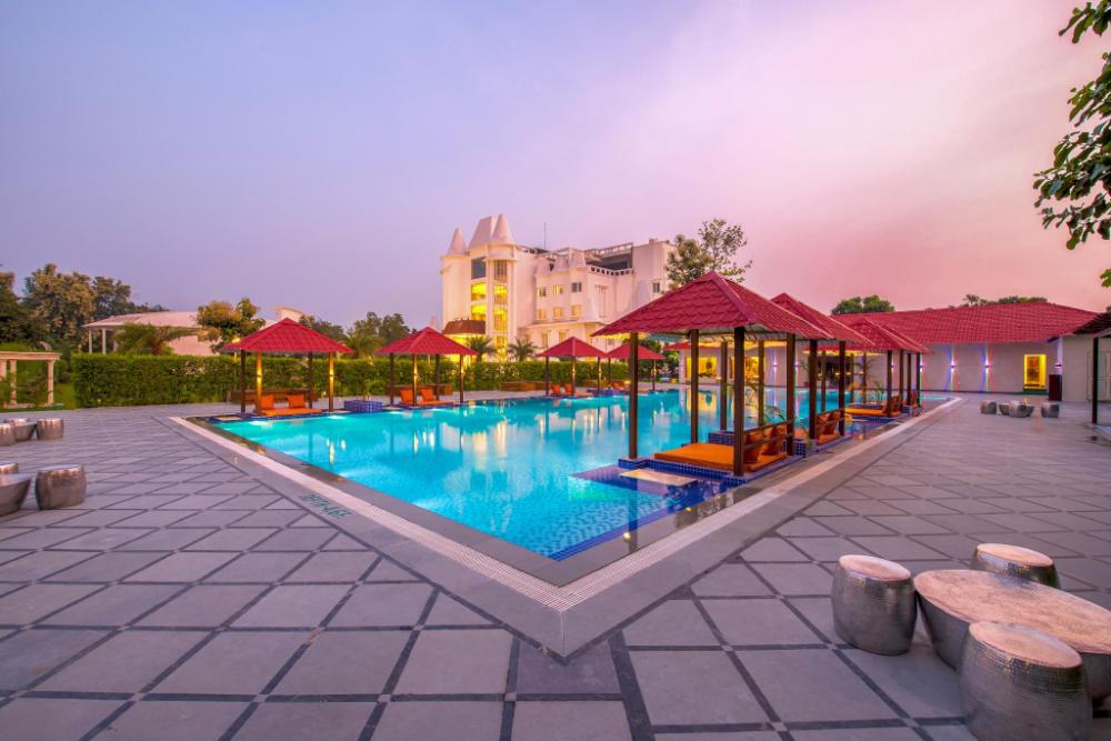 tiaraa hotels and resorts