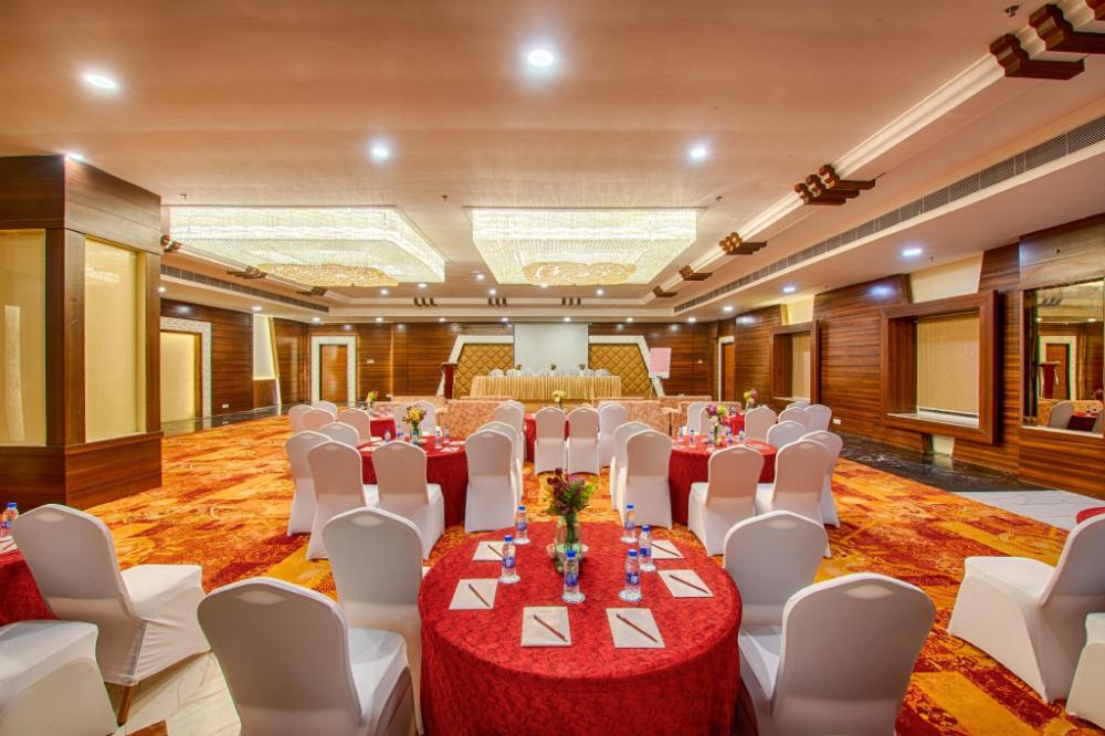 tiaraa hotels and resorts