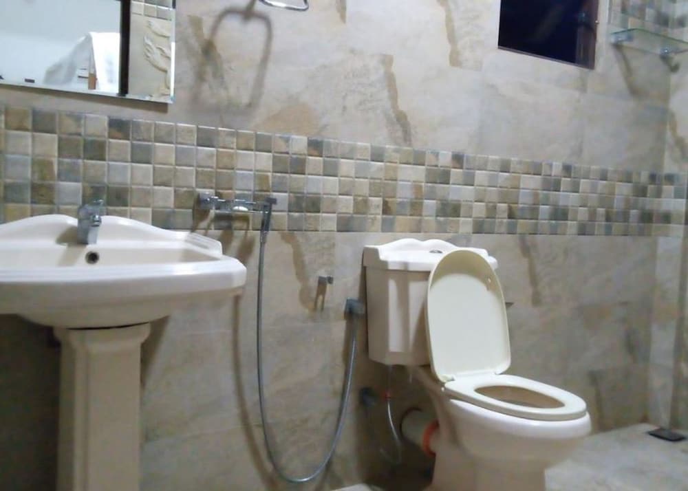 sinhagiri hotel and restaurant