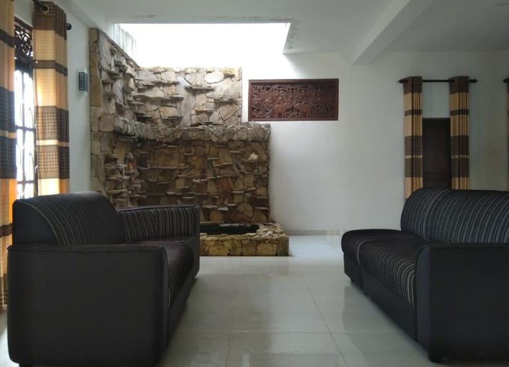 sinhagiri hotel and restaurant