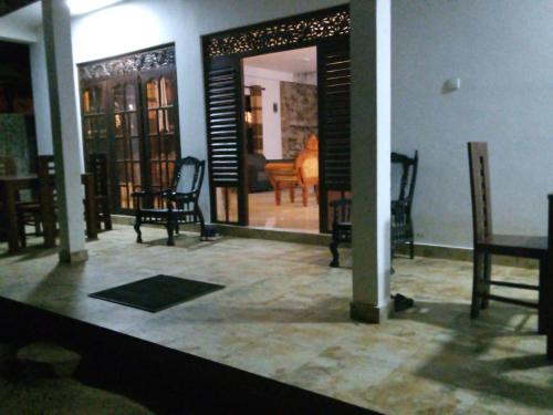 sinhagiri hotel and restaurant