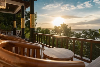 prasi sunset bungalows