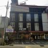 queens hotel