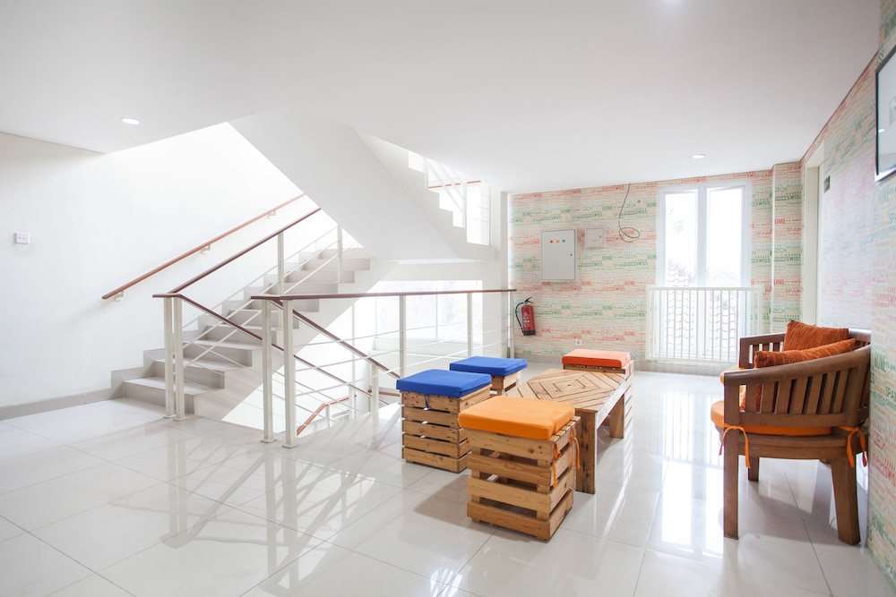 reddoorz plus riverside malang