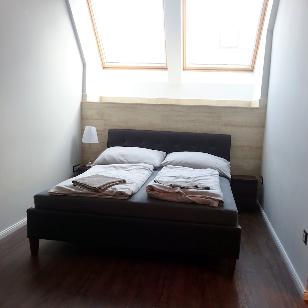 corvin point rooms and apartments