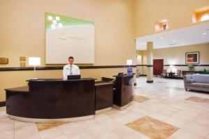 holiday inn and suites beaufort highway 21