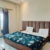 abhiraj guest house