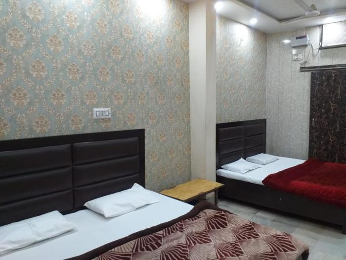 abhiraj guest house