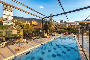 loma verde aparthotel