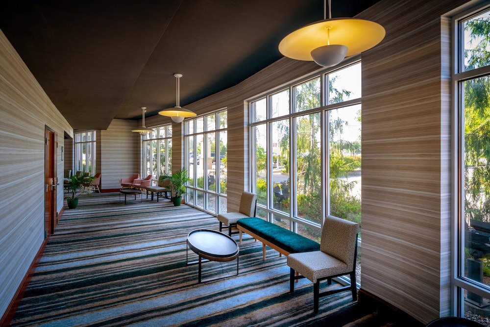 holiday inn hotel and suites beckley by ihg