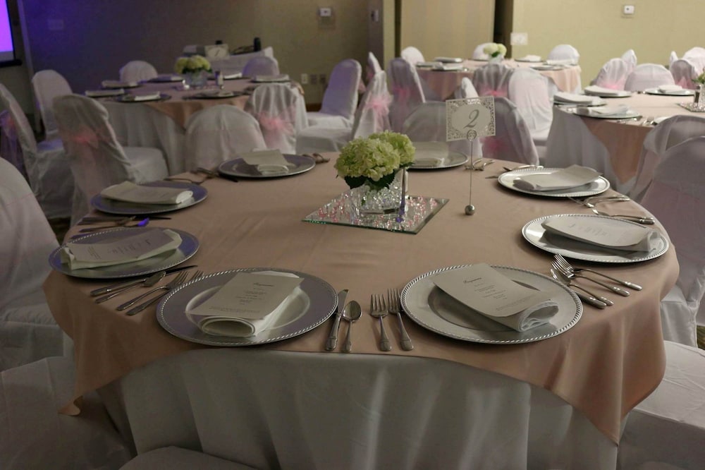 holiday inn hotel and suites beckley by ihg