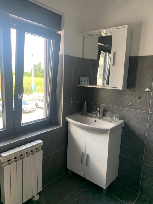 filipovic rent a car and apartments