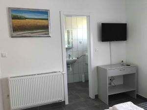 filipovic rent a car and apartments