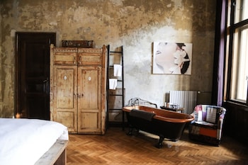 brody house adults only