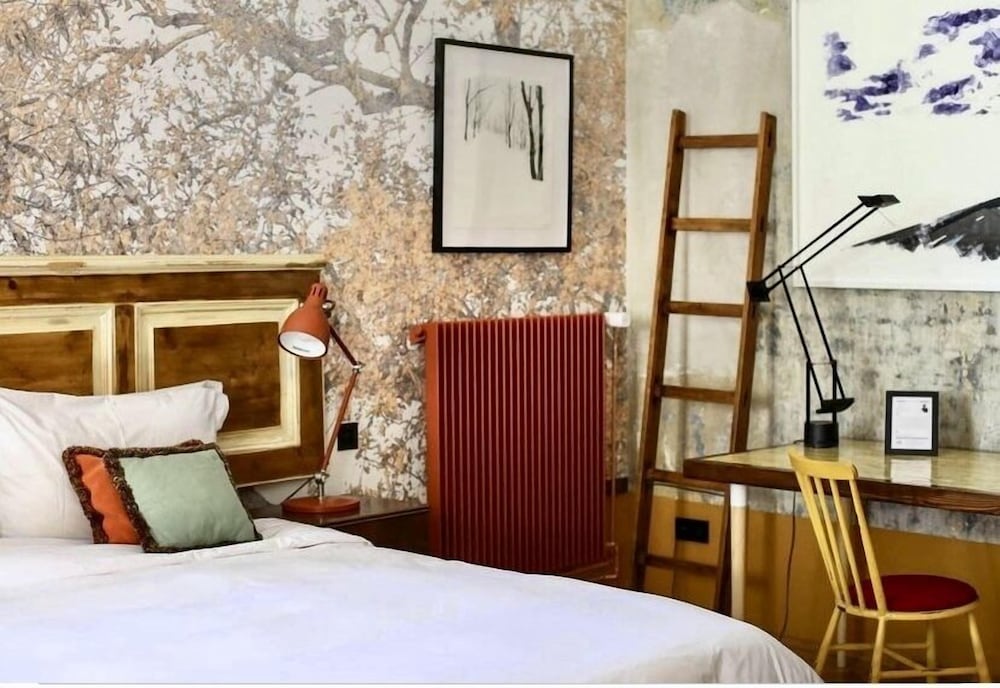 brody house adults only