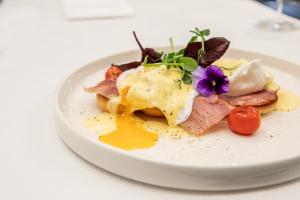 silver crown hotel and residence