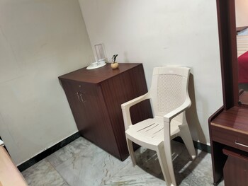 Hotel Danaa Towers,,2 star