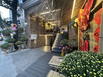 apollo hotel