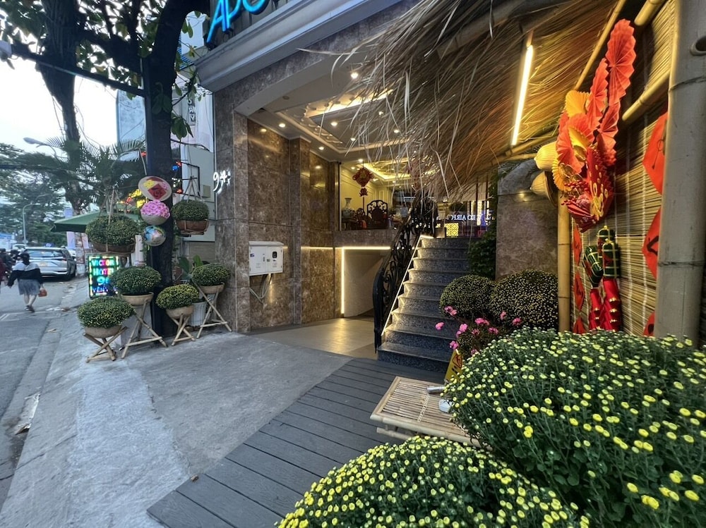 apollo hotel