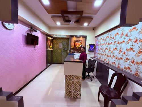 hotel sk galaxy thane west