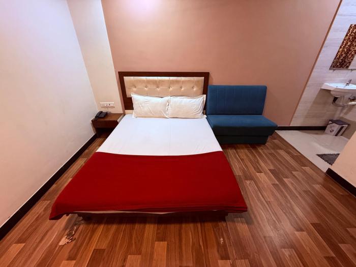 hotel sk galaxy thane west