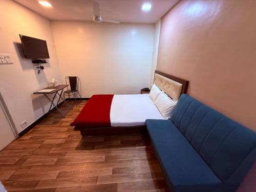 hotel sk galaxy thane west
