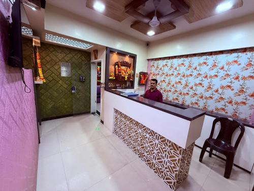 hotel sk galaxy thane west